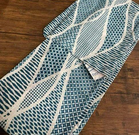 ノー皺加工最高級カルキュロ絞り蒼青碧波ブルーモダン幾何学浴衣